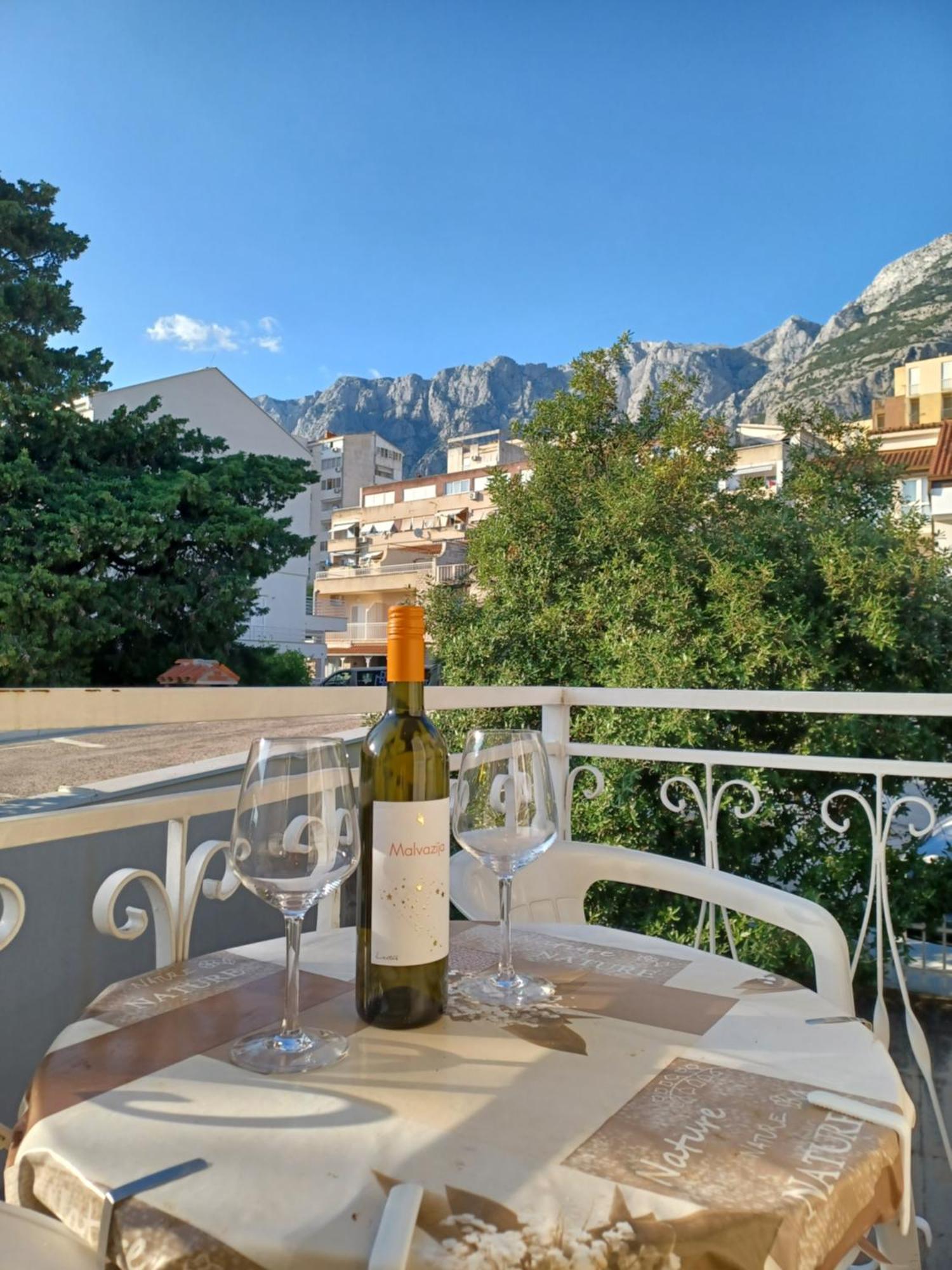 Apartments Emilija Makarska Eksteriør billede