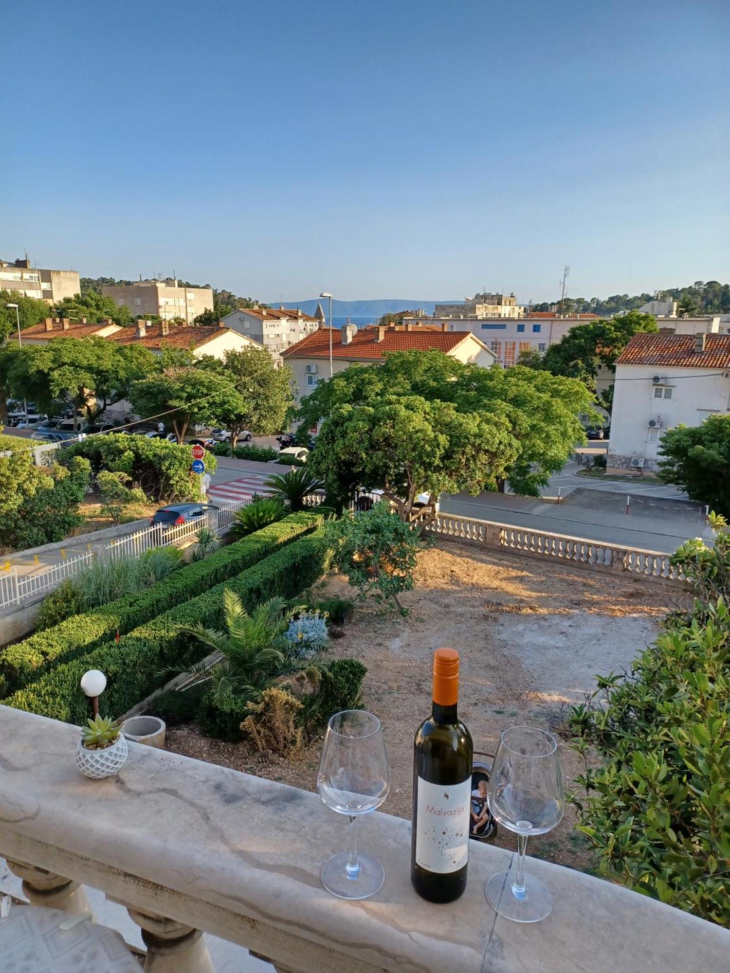 Apartments Emilija Makarska Eksteriør billede